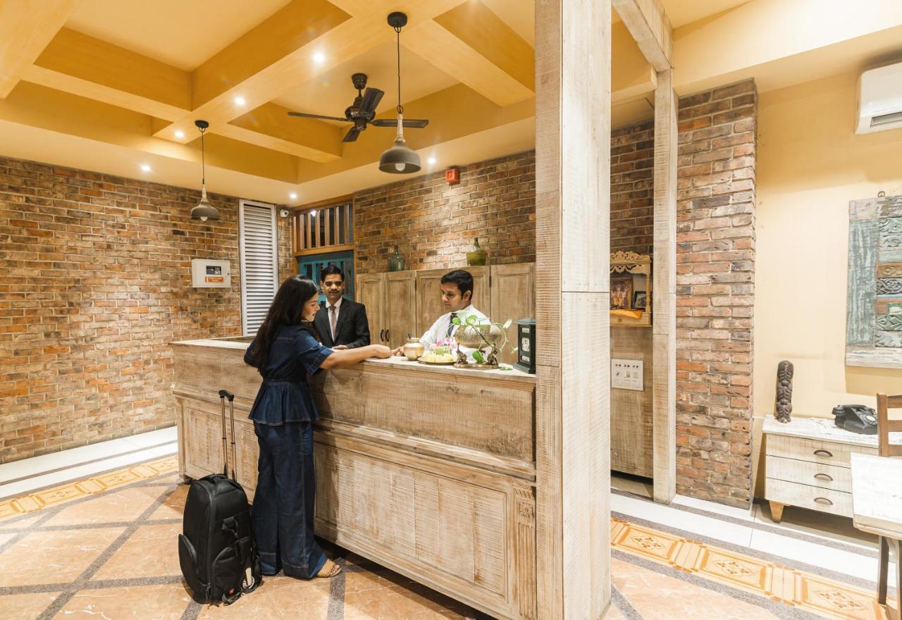 Bougainvilla Apartment สุรัต ภายนอก รูปภาพ